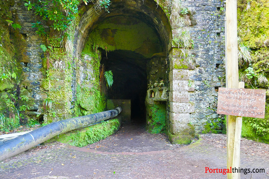 Access tunnel to the Levada