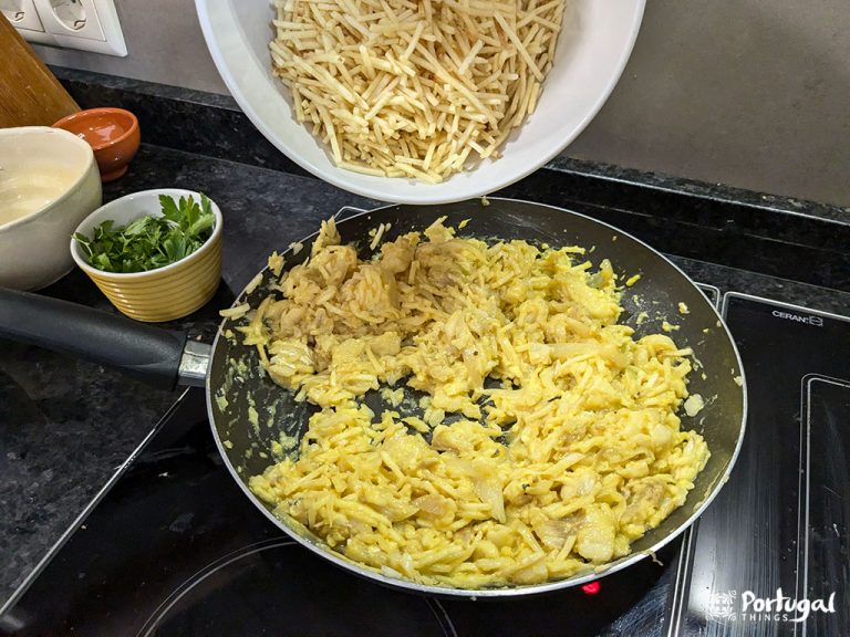 Receita Bacalhau à Brás – Portugal Things