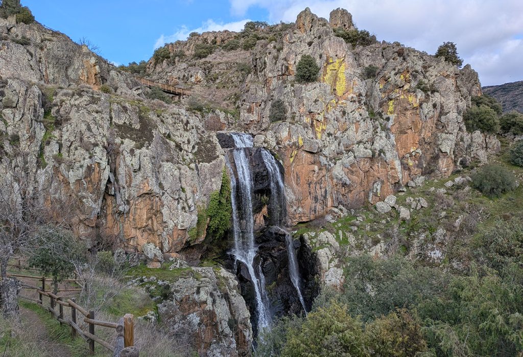 Trilho da Cascata da Faia d'agua alta
