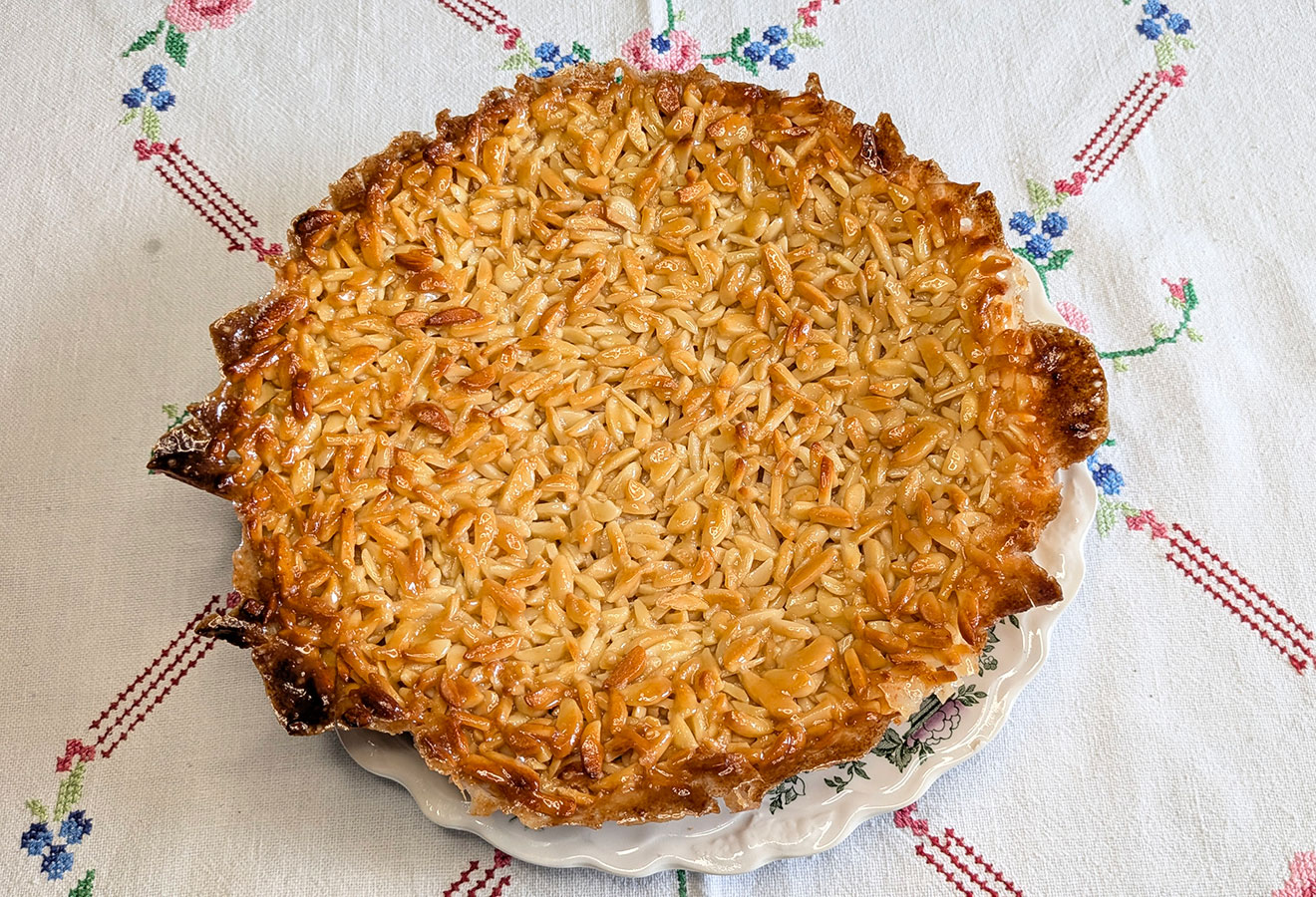 Portuguese Almond Tart Recipe (Tarte de Amêndoa)