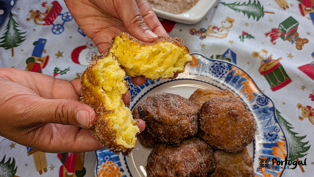 Rabanadas Poveiras – Traditional Portuguese Recipe from Póvoa de Varzim 12 a hand holds a slice of French toast broken in the middle